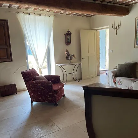 Casa vacanze Maison De Charme Avec Jardin - Centre Village, Pont Du Gard 5 Min, Uzès *