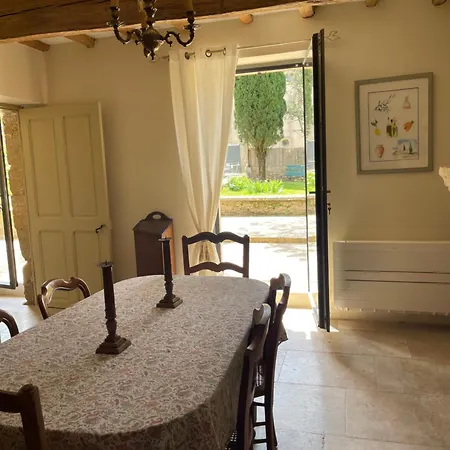 Maison De Charme Avec Jardin - Centre Village, Pont Du Gard 5 Min, Uzes *