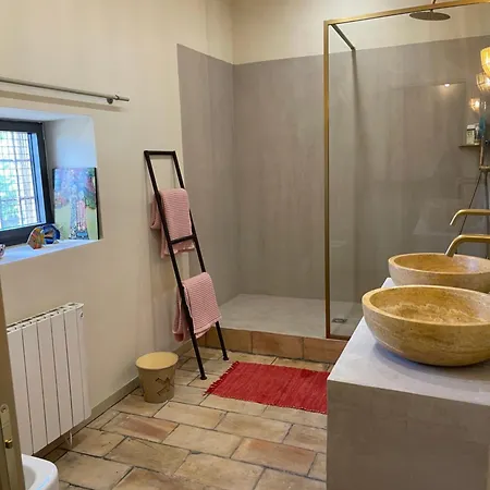 Casa vacanze Maison De Charme Avec Jardin - Centre Village, Pont Du Gard 5 Min, Uzès