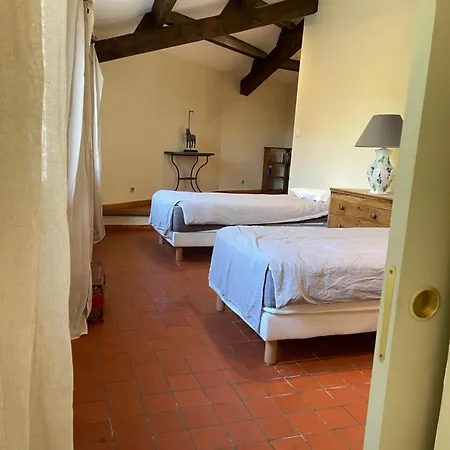 Casa vacanze Maison De Charme Avec Jardin - Centre Village, Pont Du Gard 5 Min, Uzès Vers-Pont-du-Gard