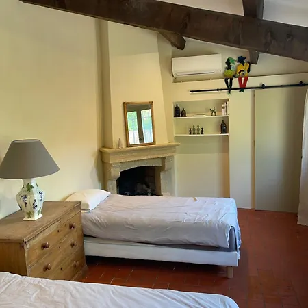 Casa vacanze Maison De Charme Avec Jardin - Centre Village, Pont Du Gard 5 Min, Uzès Vers-Pont-du-Gard